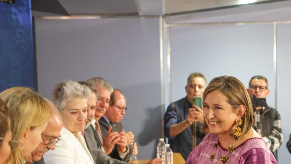 Xóchitl Gálvez y Santiago Creel se registran como aspirantes a la candidatura de "Va por México"