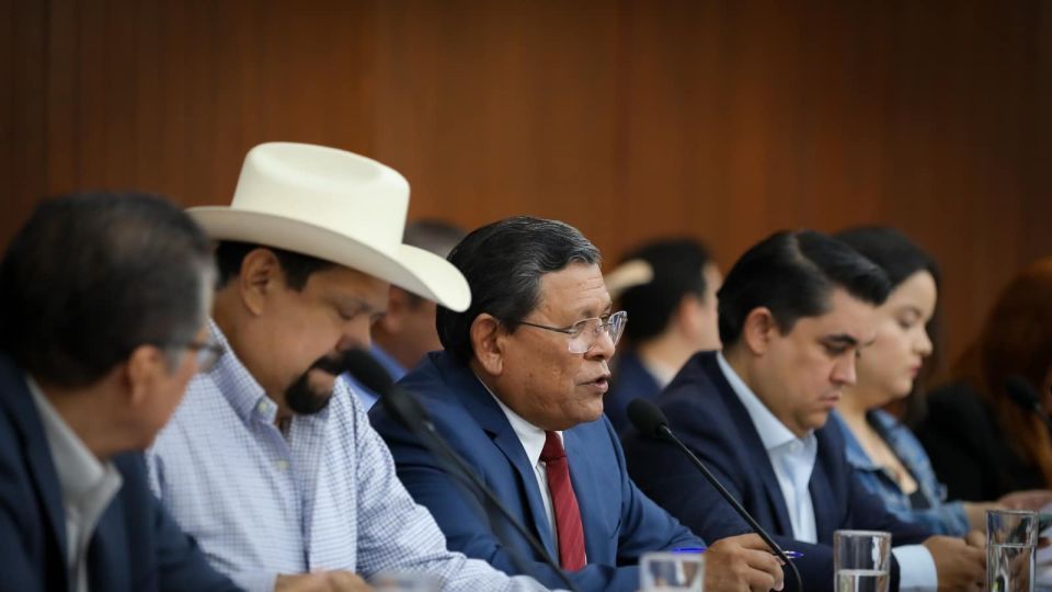 Comparece ante Congreso del Estado, el secretario de Agricultura y Ganadería, Jaime Montes Salas.