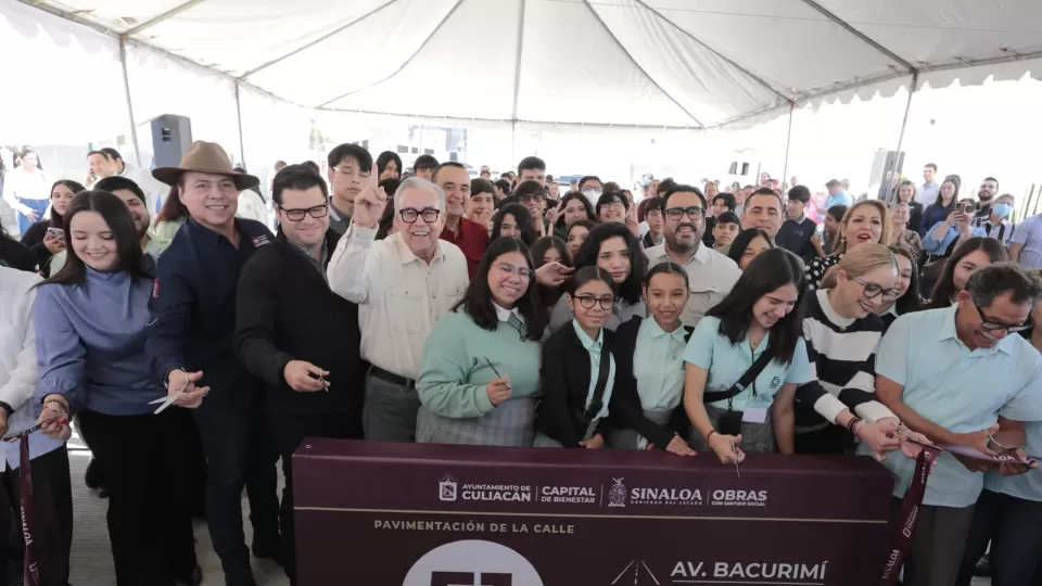 Rocha anuncia ampliación de instalaciones y segunda sección del plantel 130 del COBAES e inaugura pavimentación