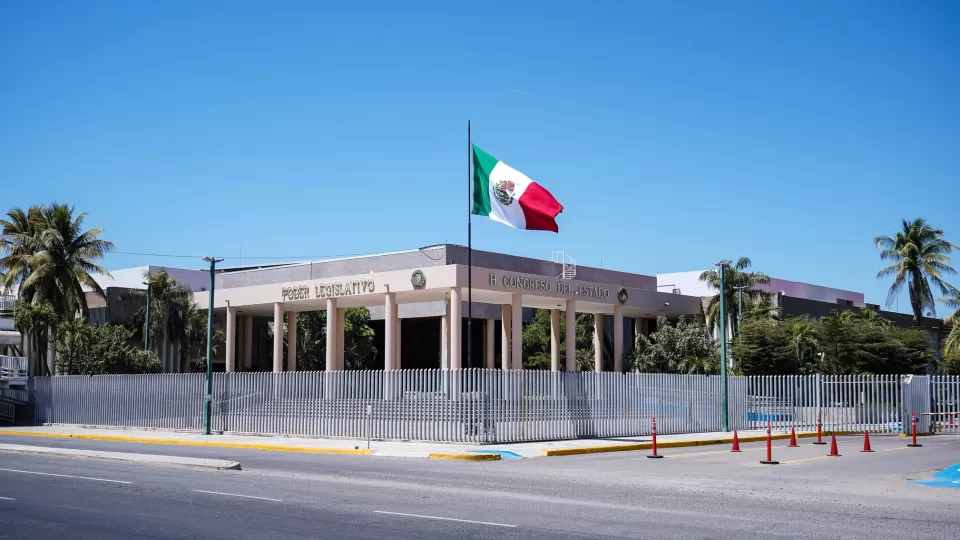 Desde el Congreso de Sinaloa reconocen la labor de los maestros y maestras sinaloenses