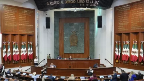 En Congreso dan lectura a tres iniciativas; una castiga el uso de vehículos rentados en hechos ilícitos