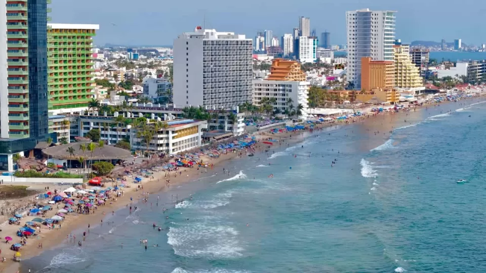 Gobernador ve positivo que Estados Unidos considere a Mazatlán y Ahome ciudades seguras para viajar
