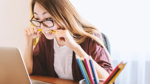 Síndrome de Burnout, el desgaste laboral que afecta a 7 de cada 10 trabajadores en México, señala especialista de la UAS