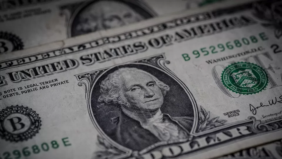 El dólar tropieza en México: inflación se desacelera este 23 de octubre