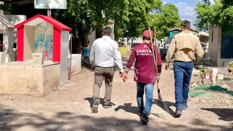 Culiacán: Protección Civil prohíbe ingreso de vehículos a panteones por el Día de Muertos