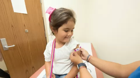 México redobla esfuerzos contra el VPH: campaña de vacunación ampliada para niños y niñas