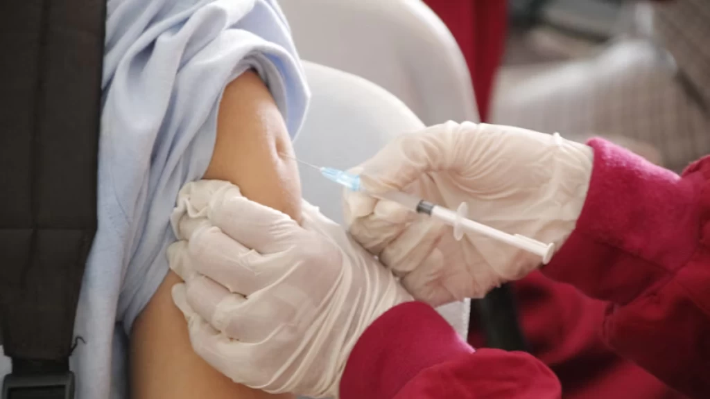 IMSS: ¡3.7 Millones de Vacunas Aplicadas en un Mes Contra COVID-19, Neumococo e Influenza!
