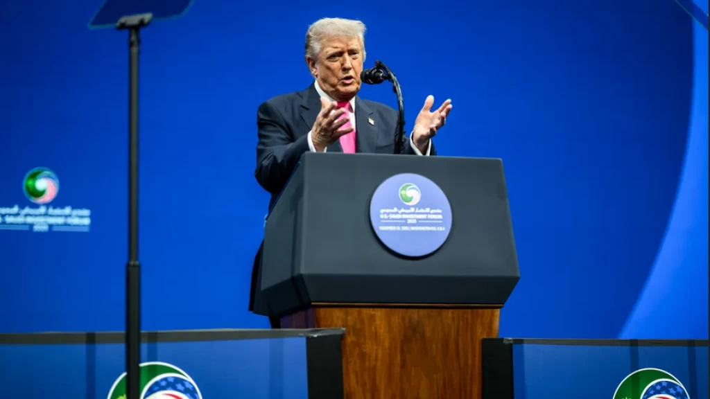 Misión Génesis: Trump Impulsa la Ciencia con IA de Vanguardia para la Seguridad y el Liderazgo Global, Comparada al Proyecto Manhattan