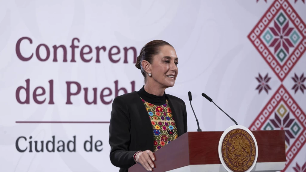 Sheinbaum Justifica Embajada para Gertz Manero como "Reconocimiento" tras su Salida de la FGR; Destaca Logros de la 4T en su Séptimo Aniversario