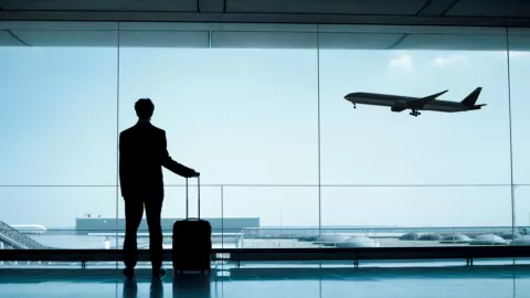 Profeco recuerda a las personas sus derechos en caso de retrasos o cancelaciones de vuelos