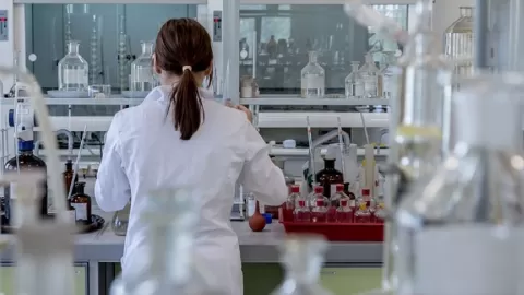 Revolución Oncológica: Vacuna mRNA de Moderna y Merck Reduce Casi un 50% Recurrencia y Muerte en Melanoma Avanzado a 5 Años