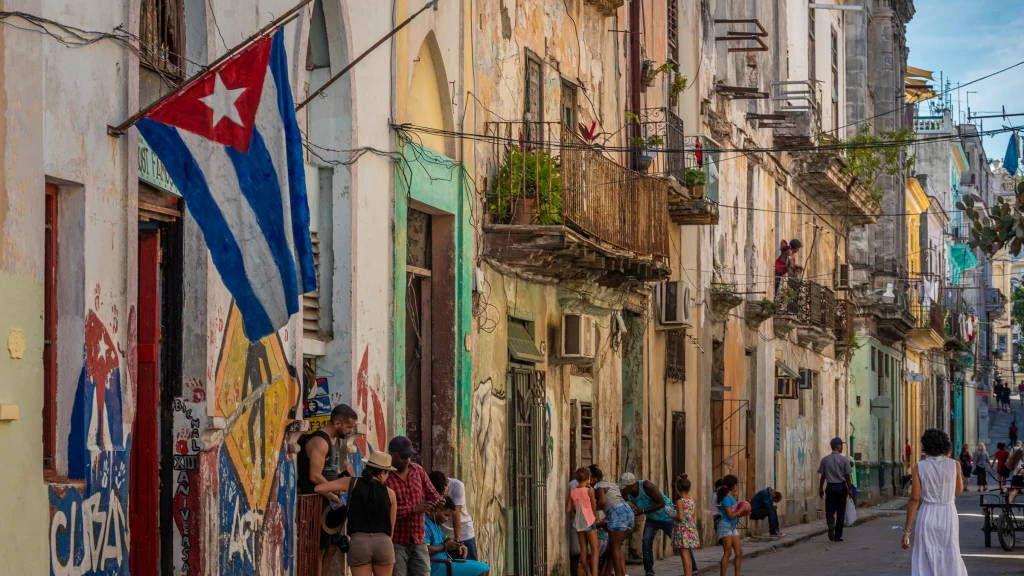 Tensión Máxima en Cuba: Embajadas y Empresas Extranjeras Activan Planes de Evacuación ante Ultimátum de Trump y Colapso Energético