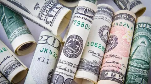 Dólar en México Alcanza 17.65 MXN el 5 de Marzo: Peso Mexicano Cede Ante Tensión en Medio Oriente