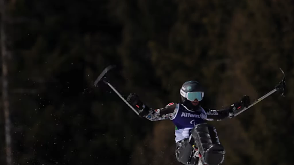 Debut de Arly Velásquez en Milano Cortina 2026: México Lucha en Para Esquí Alpino tras Caída