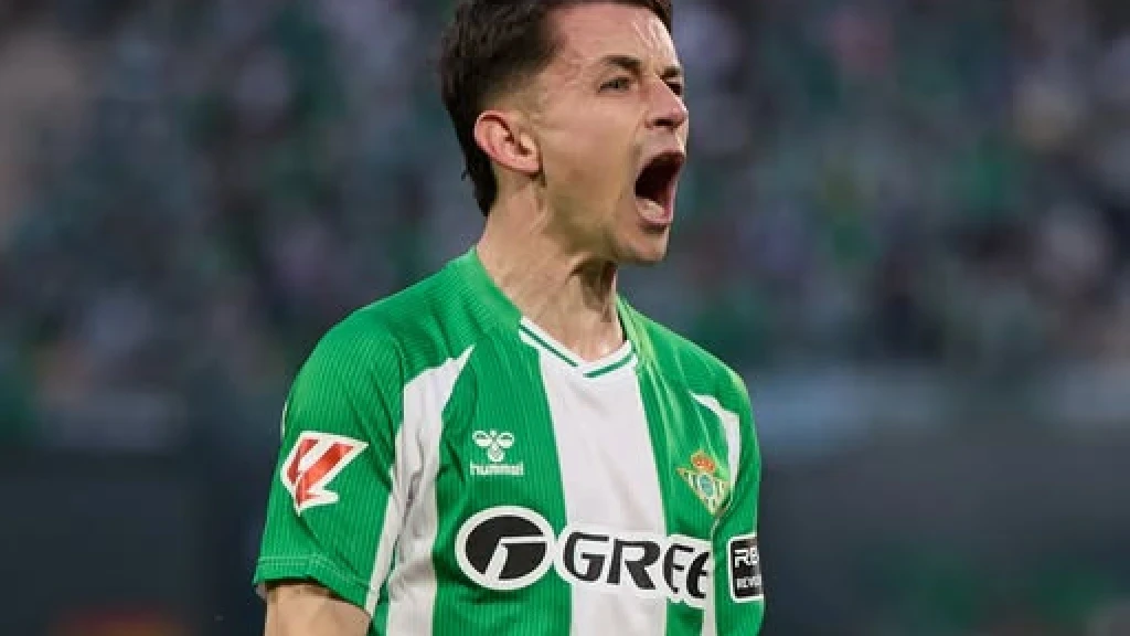 Álvaro Fidalgo, Orgulloso, Emite Mensaje Tras Primera Convocatoria con Selección Mexicana