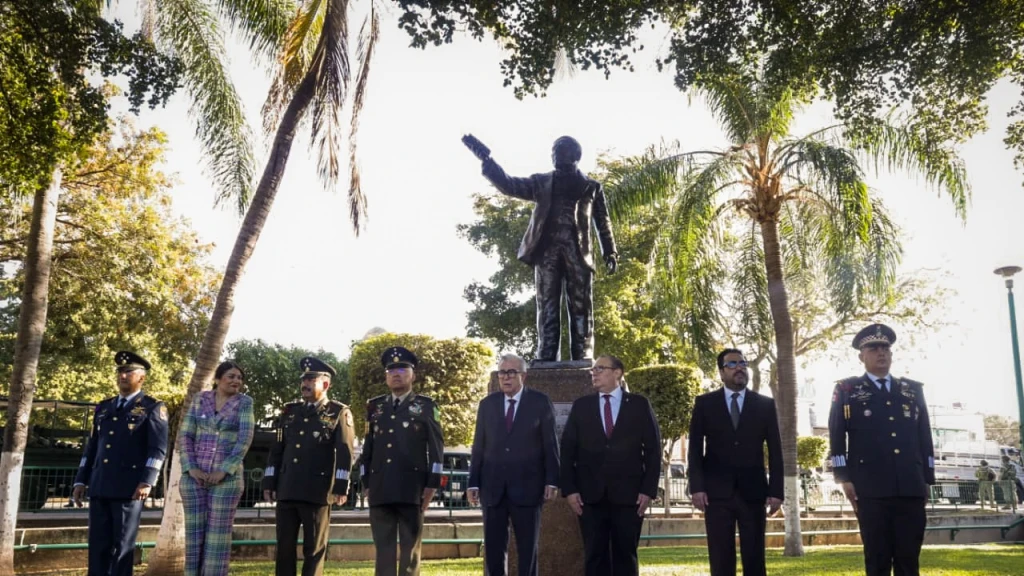 Gobernador Rocha encabeza acto conmemorativo del 220 aniversario del natalicio de Benito Juárez