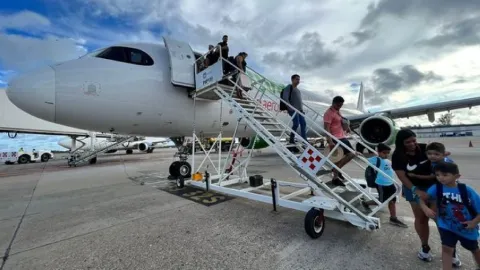 Vuelo Retrasado o Cancelado: Profeco Revela Tus Derechos para Viajar sin Preocupaciones en México | Guía Esencial para Pasajeros