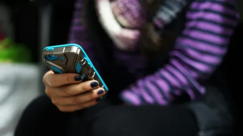 El 58% de Países Implementa Restricciones de Teléfonos en Escuelas: UNESCO Destaca una Prioridad Educativa Global