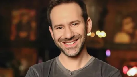 Fallece Leonid Radvinsky, el Dueño de OnlyFans, a los 43 Años Tras una Batalla Contra el Cáncer
