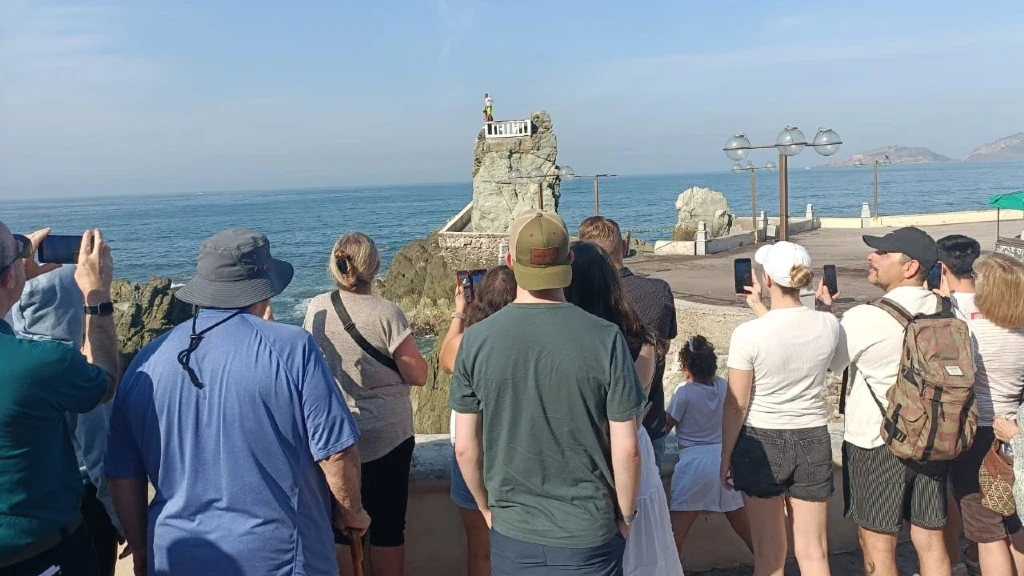 Sinaloa Impulsa Turismo con Expectativas Mixtas para 2026 tras Sólido 2025 y Avances en Infraestructura