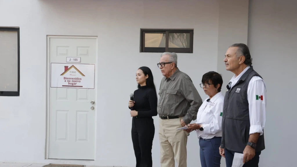 Gobernador Rocha encabeza la entrega de las primeras viviendas para el Bienestar en Los Mochis