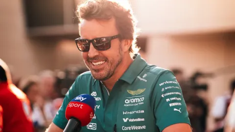 ¡Fernando Alonso se convierte en padre por primera vez! Retrasa su llegada al GP de Japón para celebrar la feliz noticia