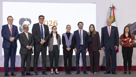 Presidenta presentó Programa de Protección a la Industria de Vehículos Pesados; blindará 200 mil empleos
