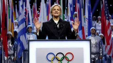 COI prohibe a Atletas Transgénero Femeninas de participar en los Juegos Olímpicos de Los Ángeles 2028