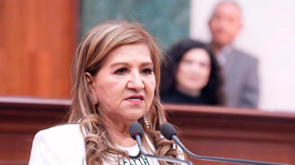 Invita Tere Guerra a parlamentarias a seguir rompiendo los techos de cristal