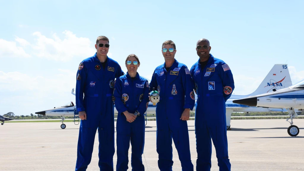 Astronautas de Artemis II Llegan al Centro Kennedy: ¡Cuenta Regresiva para el Regreso Humano a la Órbita Lunar!