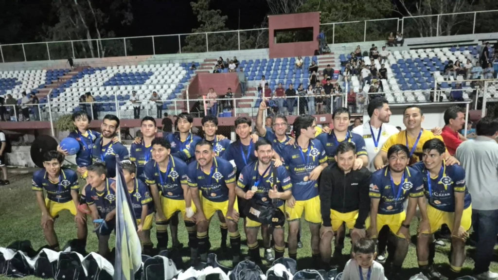 Chaleco FC. ¡Campeonísimo!