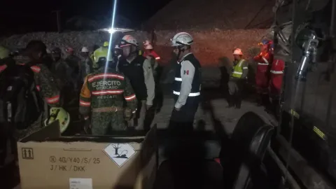 Operativo en Sinaloa: Más de 300 Rescatistas Luchan Contrarreloj por 4 Mineros Atrapados a 300 Metros de Profundidad