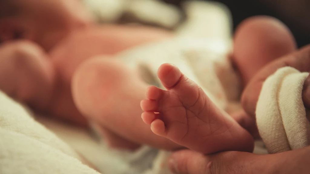 Exhortan a Evitar Objetos en Ombligos de Recién Nacidos por Riesgo de Infecciones
