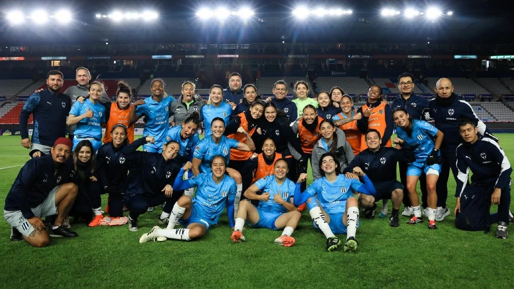 ¡Rayadas Imparables! Lideran el Clausura 2026 de Liga MX Femenil, América Acecha a Solo Tres Puntos