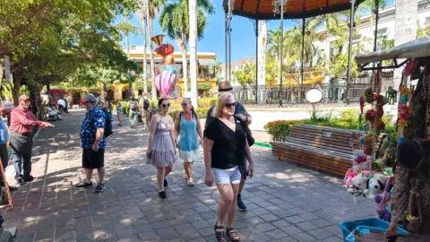 Más de 57 mil cruceristas visitaron Mazatlán durante el mes de marzo