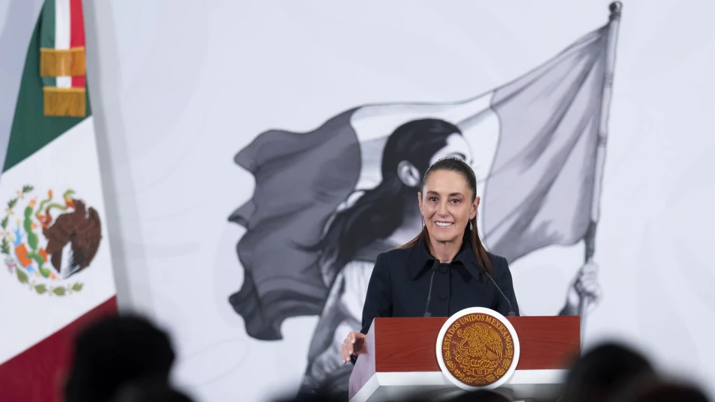 Sheinbaum Anuncia Estrategia de Tres Ejes para Atender la Contaminación en el Golfo de México