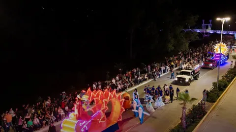 Disfrutan del Desfile del Carnaval de Primavera Badiraguato 2026