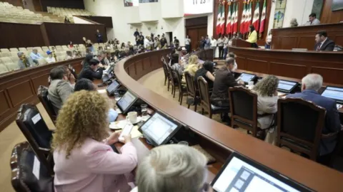 Diputadas y diputados dieron lectura a seis nuevas iniciativas