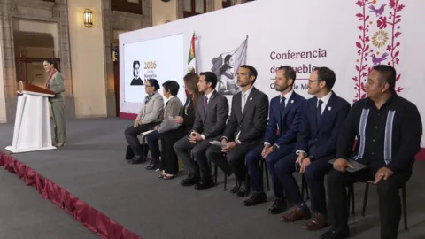 La esencia del Plan B fue aprobada; se acabaron los privilegios: Presidenta