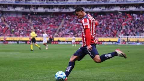 Liga MX J14: Cuatro equipos buscan sellar su pase a la Liguilla; Chivas, líder, no tiene el 1er lugar asegurado. Descubre qué necesita cada club para avanzar.