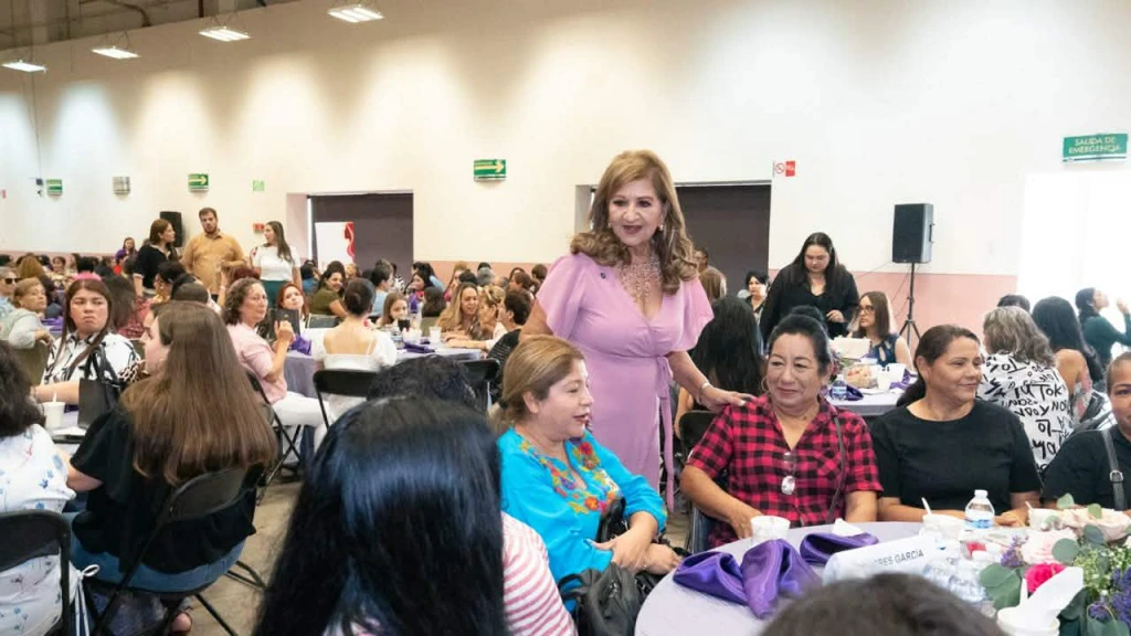 Llama Tere Guerra a fortalecer la autoconfianza y generar redes de apoyo entre mujeres en Sinaloa