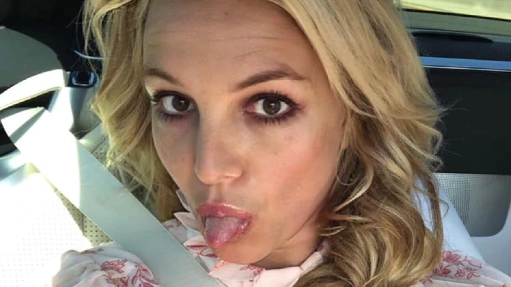Britney Spears Ingresa Voluntariamente a Centro de Tratamiento Tras Arresto por DUI y Preocupaciones por su Bienestar
