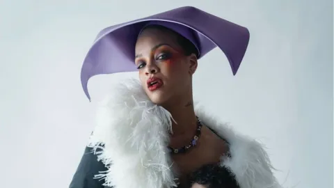 Rihanna y su Hija Rocki Irish Deslumbran en Portada de W Magazine con Alta Costura Dior