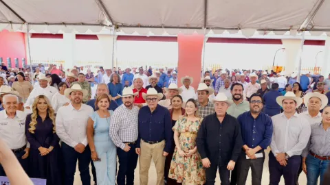 Entrega gobernador Rocha apoyos en equipamiento por 10 mdp al sector ganadero
