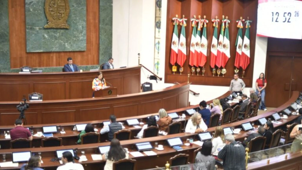 Dan lectura en Sesión Ordinaria del Congreso del Estado a seis nuevas iniciativas