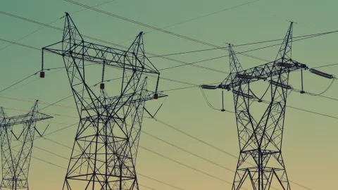 Alerta Global: Banco Mundial Advierte Aumento del 24% en Precios de Energía por Escalada en Medio Oriente