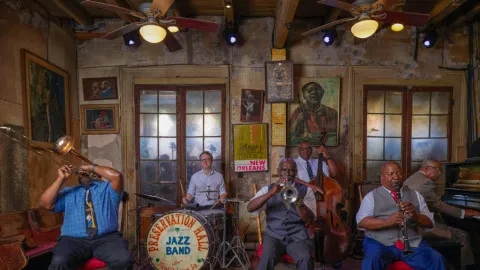 Día Mundial del Jazz: La Terapia Social que Unifica y Fomenta el Diálogo en Tiempos de Crisis