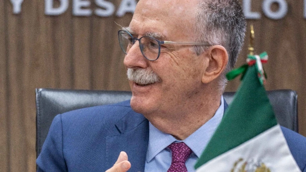 Julio Berdegué Renuncia; Columba López Asume Liderazgo en SADER en Medio de Crisis Inflacionaria y Retos del Campo