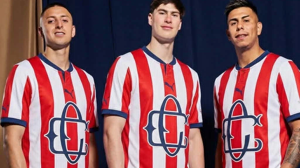 Chivas Lanza Jersey Conmemorativo por 120 Años de Historia: Un Viaje al Pasado del 'Rebaño Sagrado'