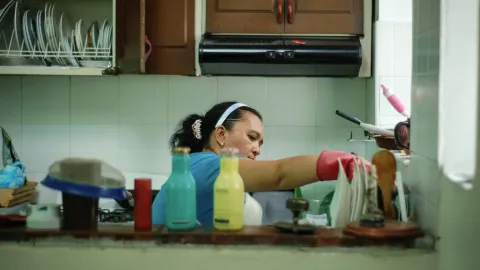 Día de las Madres 2026: La Cruda Realidad Económica y la Desigualdad que Enfrentan las Madres en México